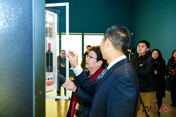 电东芝冰箱的高端哲学米乐m6成就艺术品家